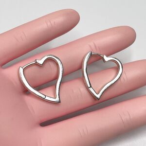Stunning 925 Sterling Silver Heart Hoop Earrings Boho Love Statement Classic